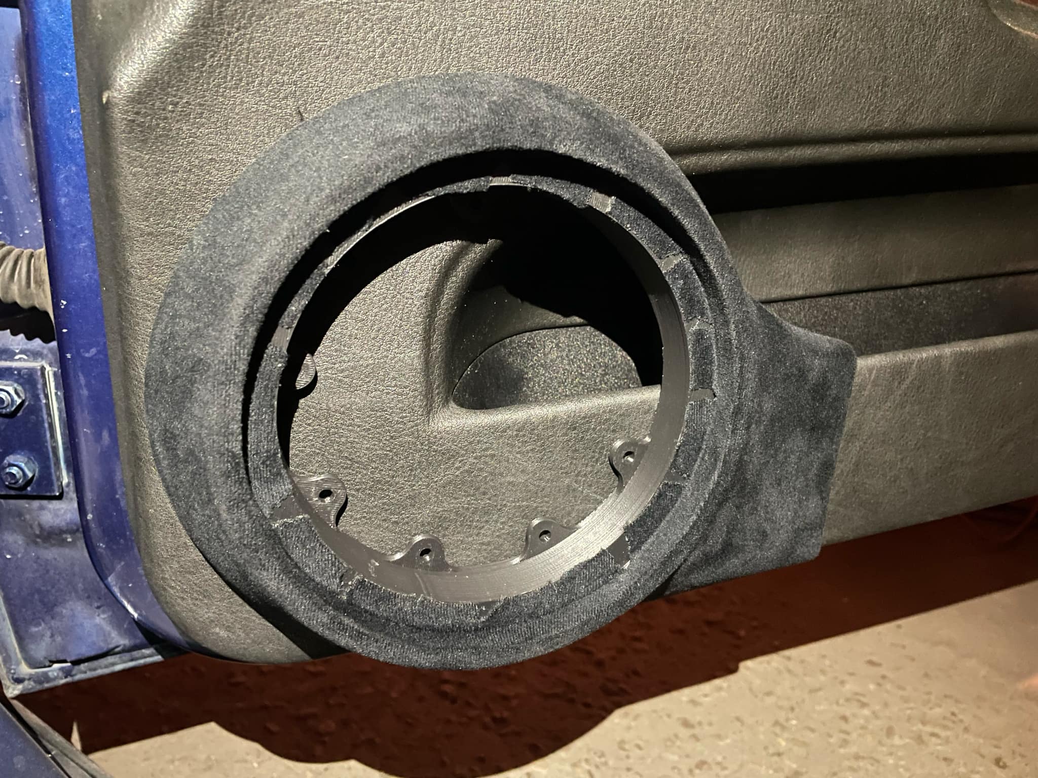 BMW E36 Coupe Speaker adapters 165mm - obrazek 2